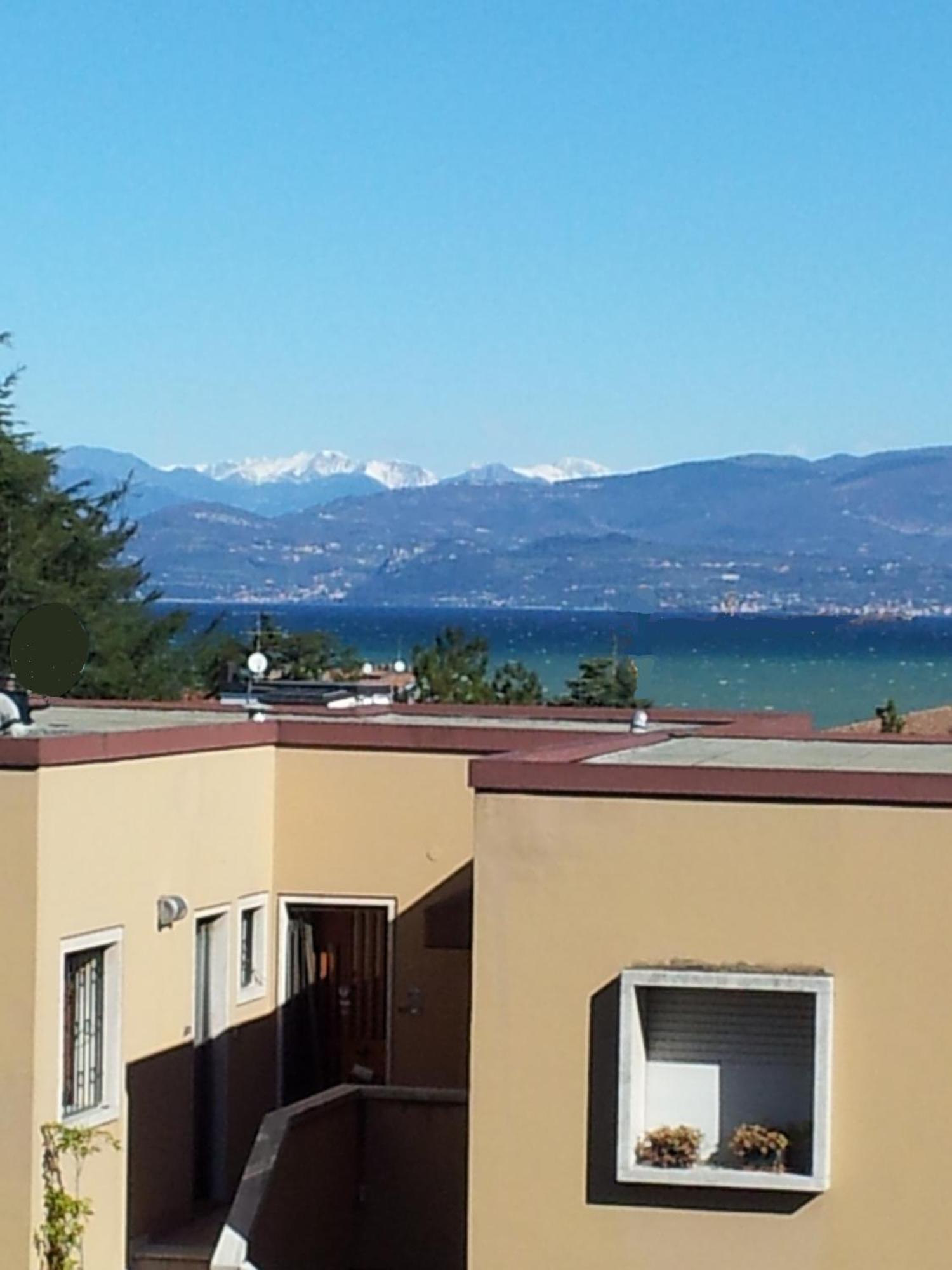 Residence La Madonnina Peschiera del Garda Rom bilde
