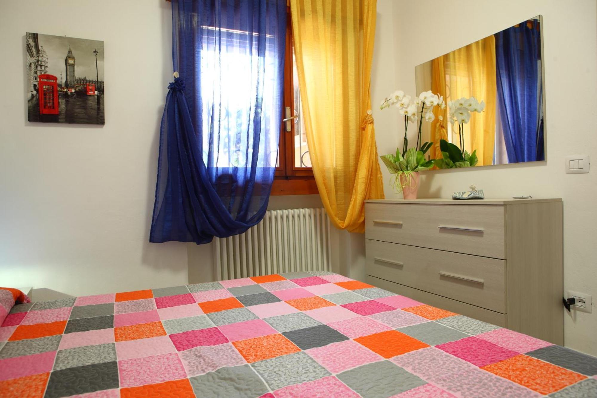Residence La Madonnina Peschiera del Garda Rom bilde