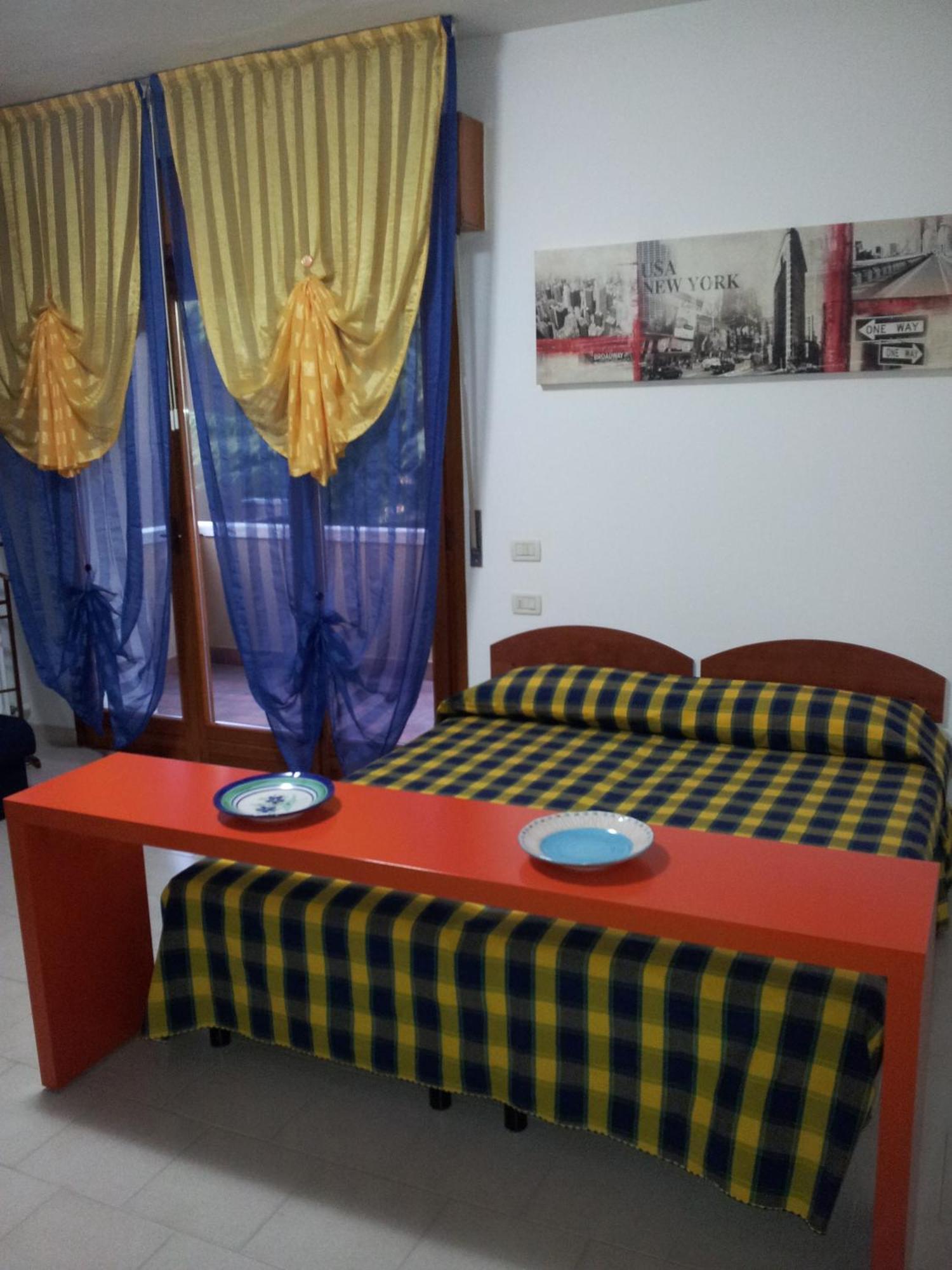 Residence La Madonnina Peschiera del Garda Rom bilde